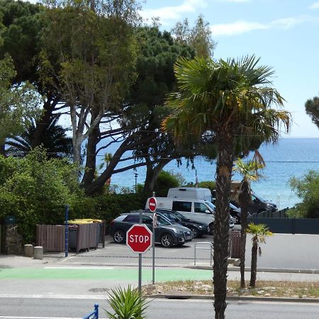 Hotel Le Golfe Bleu Cavalaire-sur-Mer Esterno foto