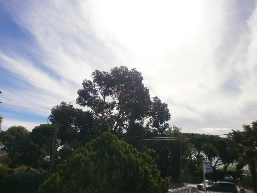 Hotel Le Golfe Bleu Cavalaire-sur-Mer Esterno foto